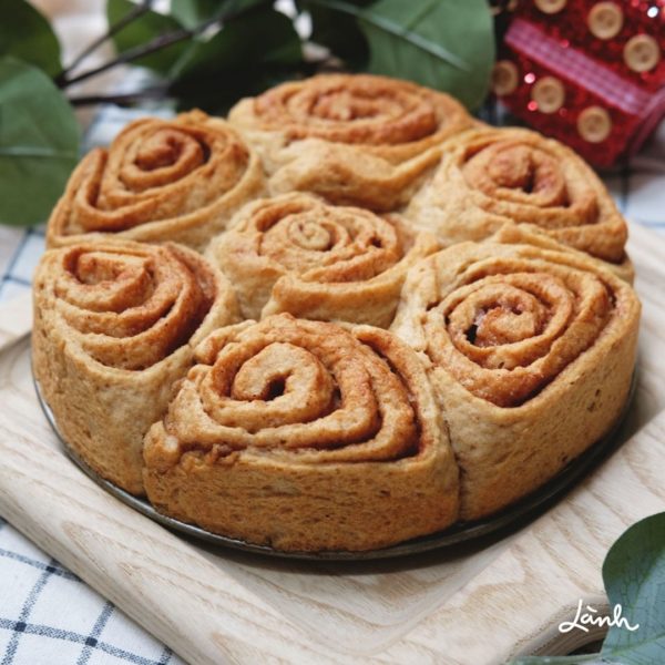 Bánh cuộn quế thuần chay